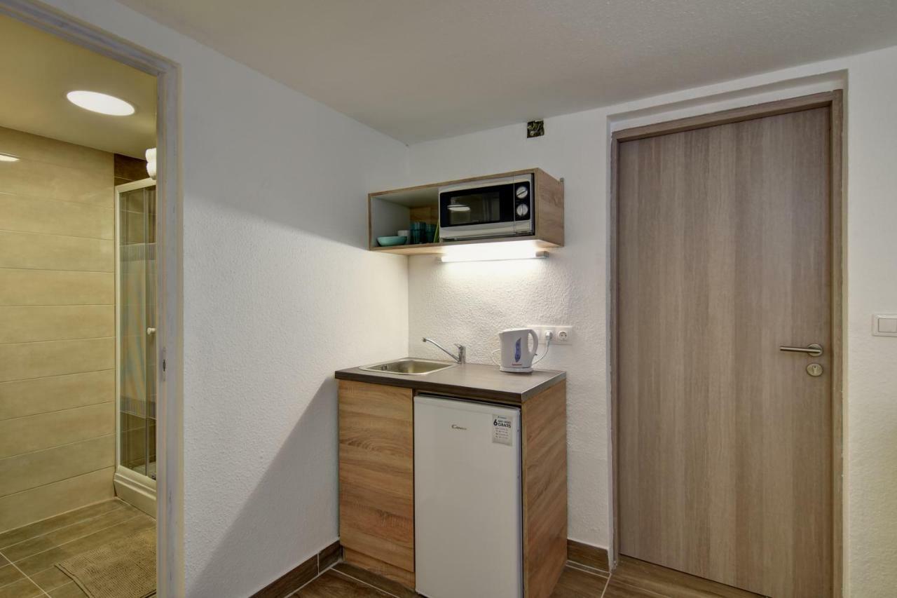 Heart Of Downtown Apartment Budapest Exteriör bild