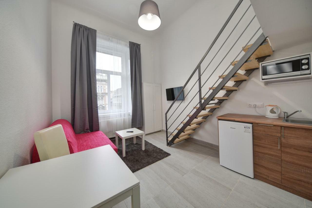 Heart Of Downtown Apartment Budapest Exteriör bild