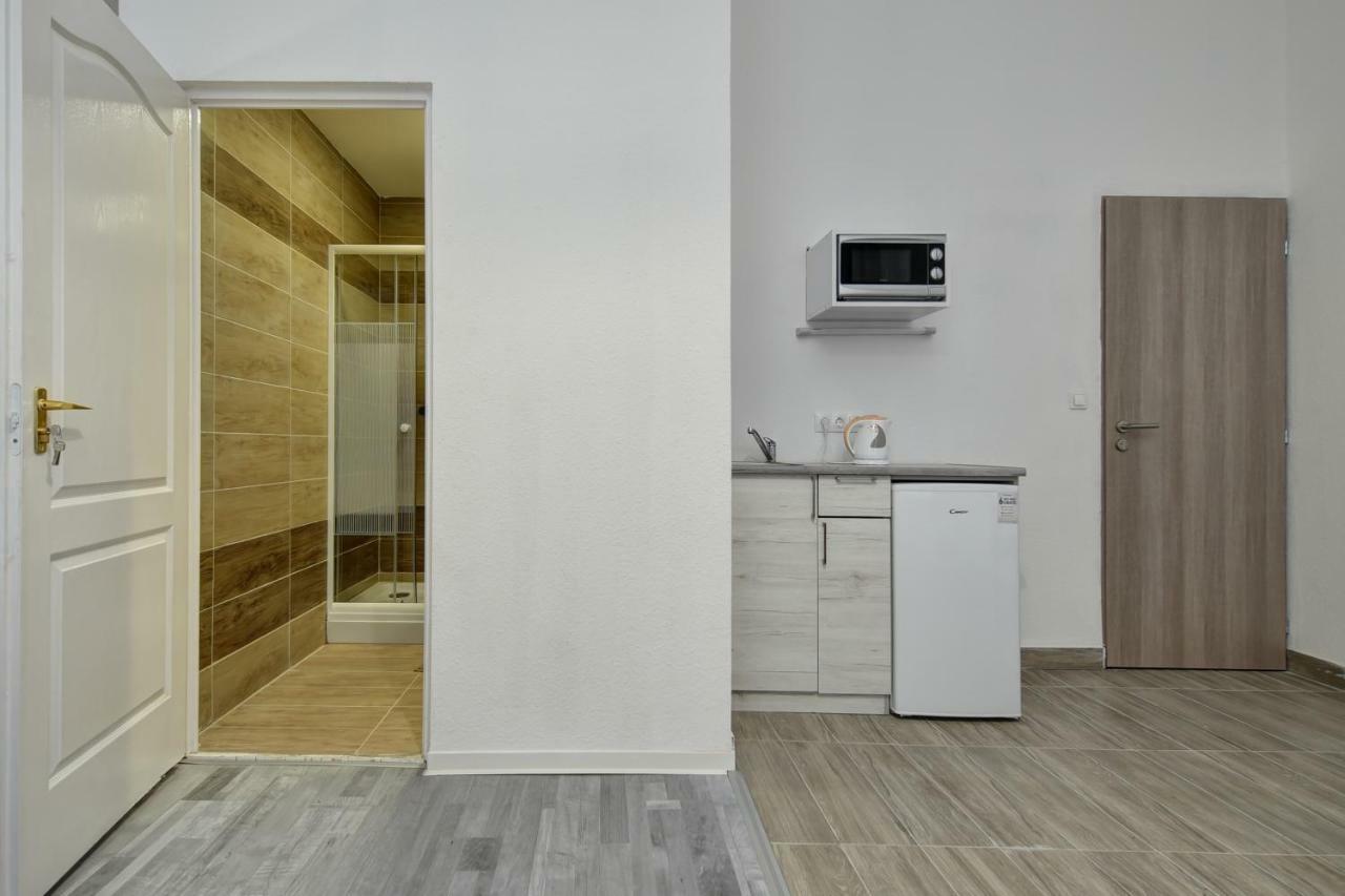 Heart Of Downtown Apartment Budapest Exteriör bild