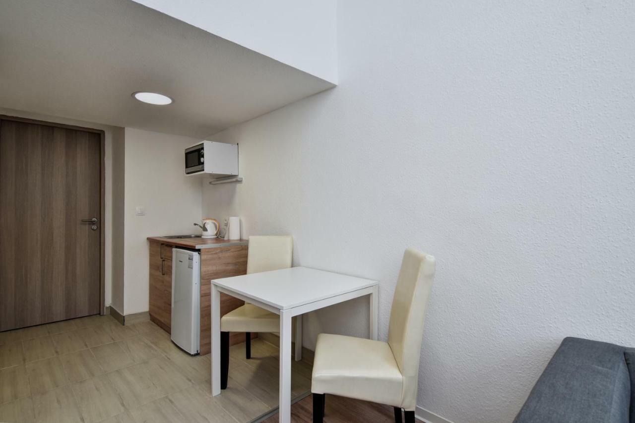 Heart Of Downtown Apartment Budapest Exteriör bild